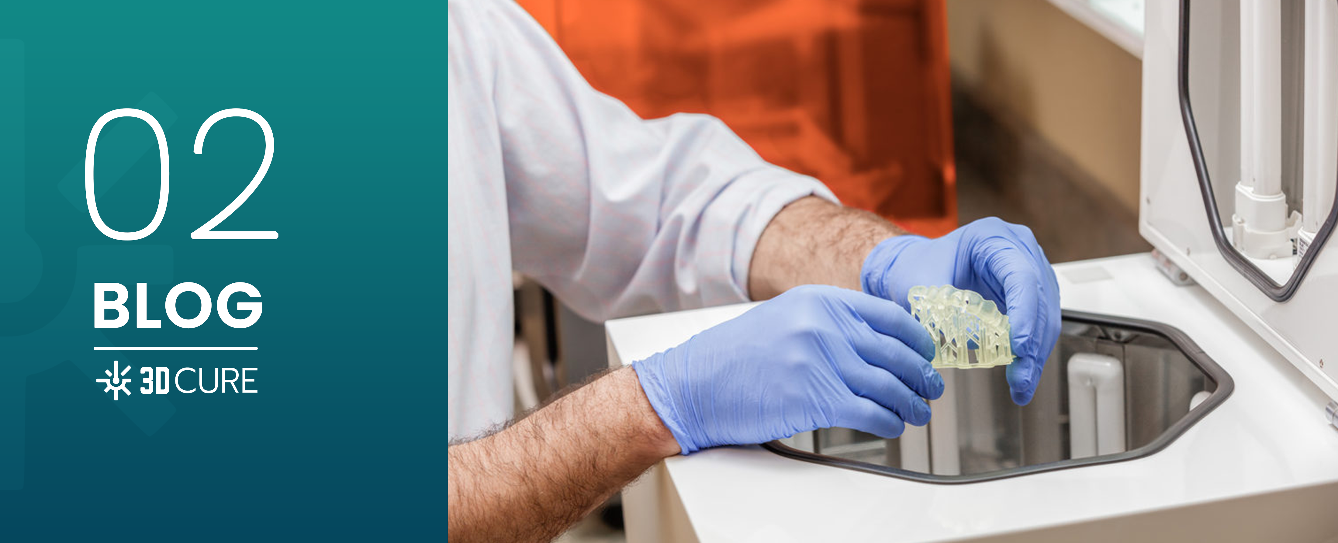 pessoa utilizando EPI para trabalhar com resina